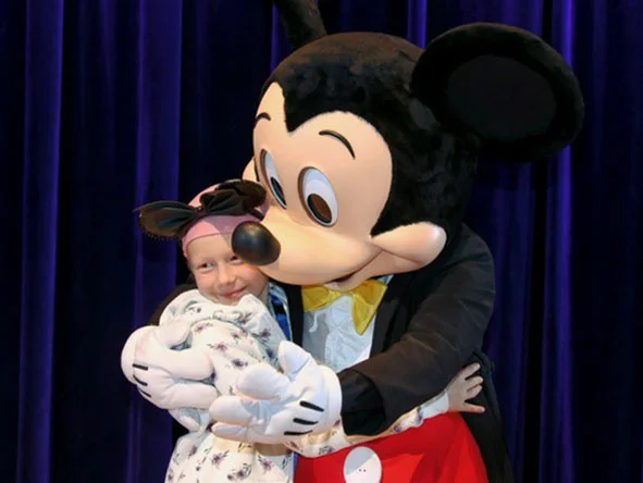 Lilly im Disneyland Paris